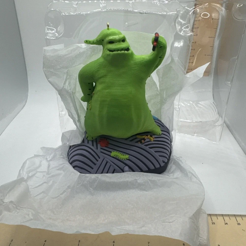 Hallmark Keepsake Oogie Boogie Nightmare Before Christmas Motion Sound QXD6871